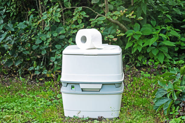Best Porta potty delivery and setup  in Wellston, MO